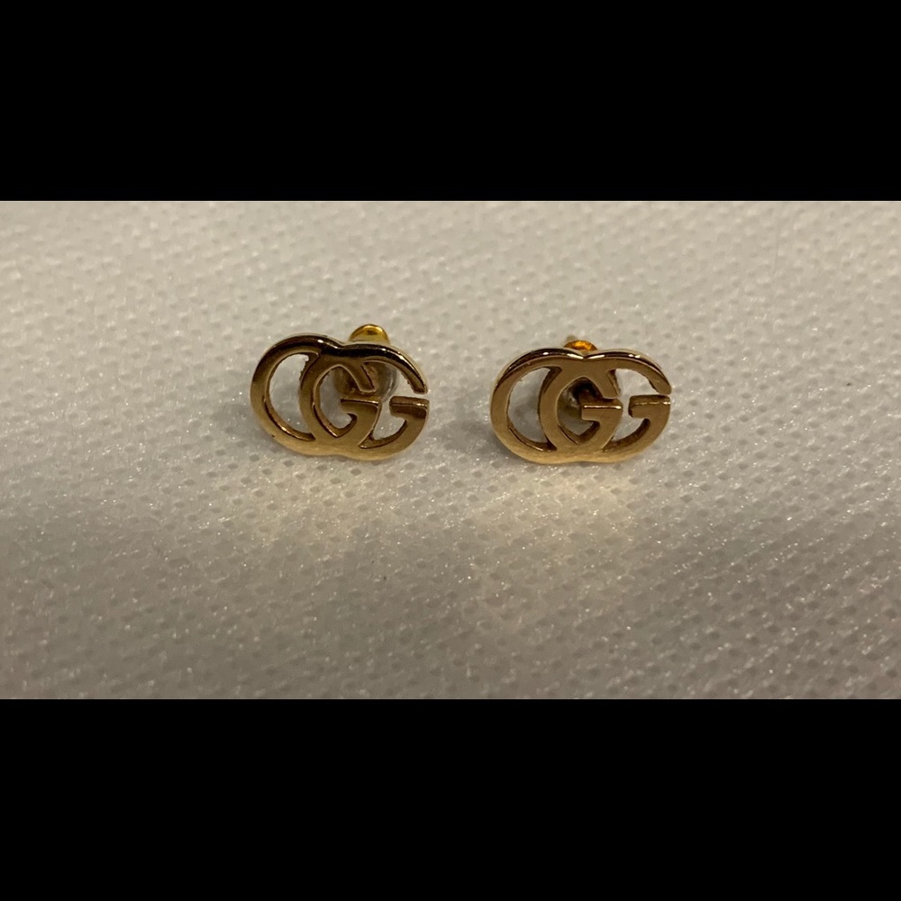 18K GUCCI stud earrings